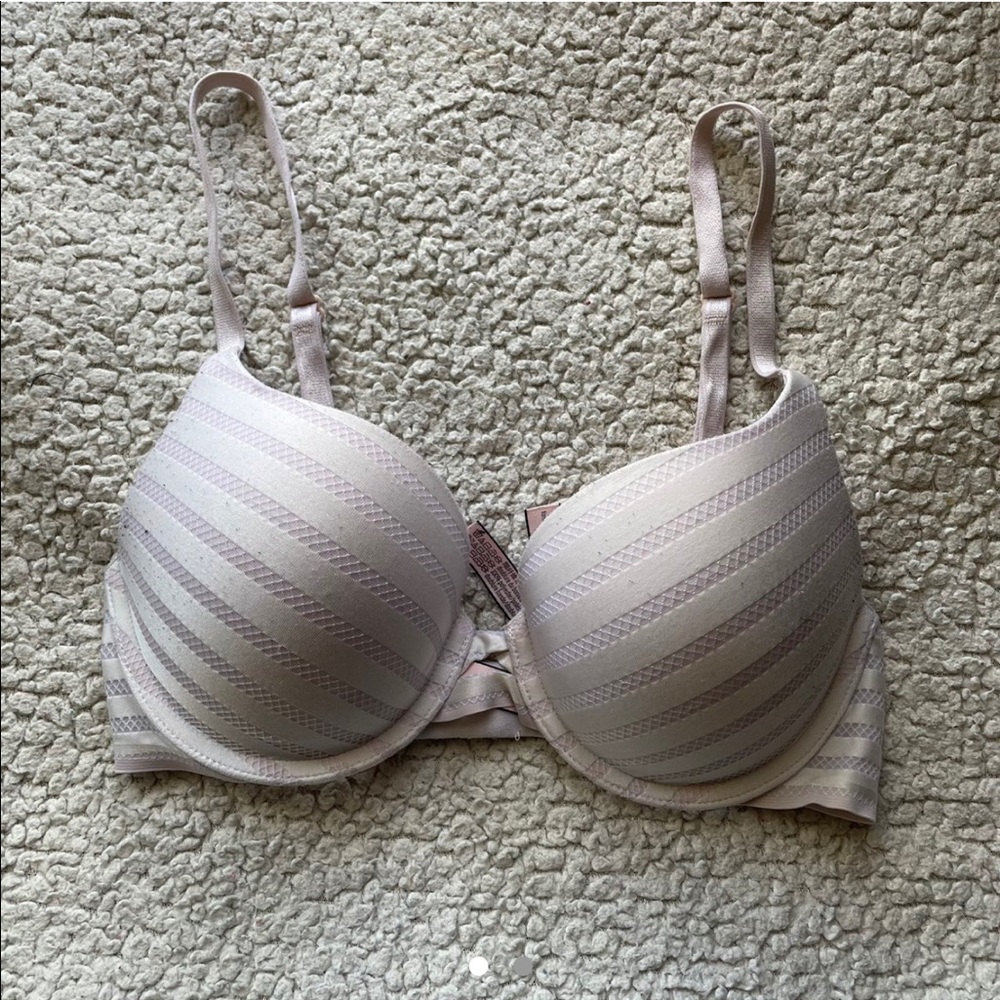 VICTORIA’S SECRET 32C PERFECT SHAPE PUSH UP BRA